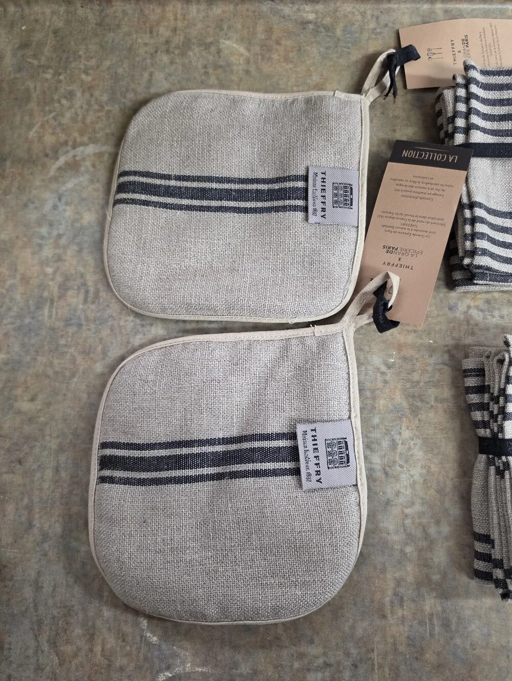 La Grande Epicerie Paris Striped Kitchen Towels & Pot Holders
